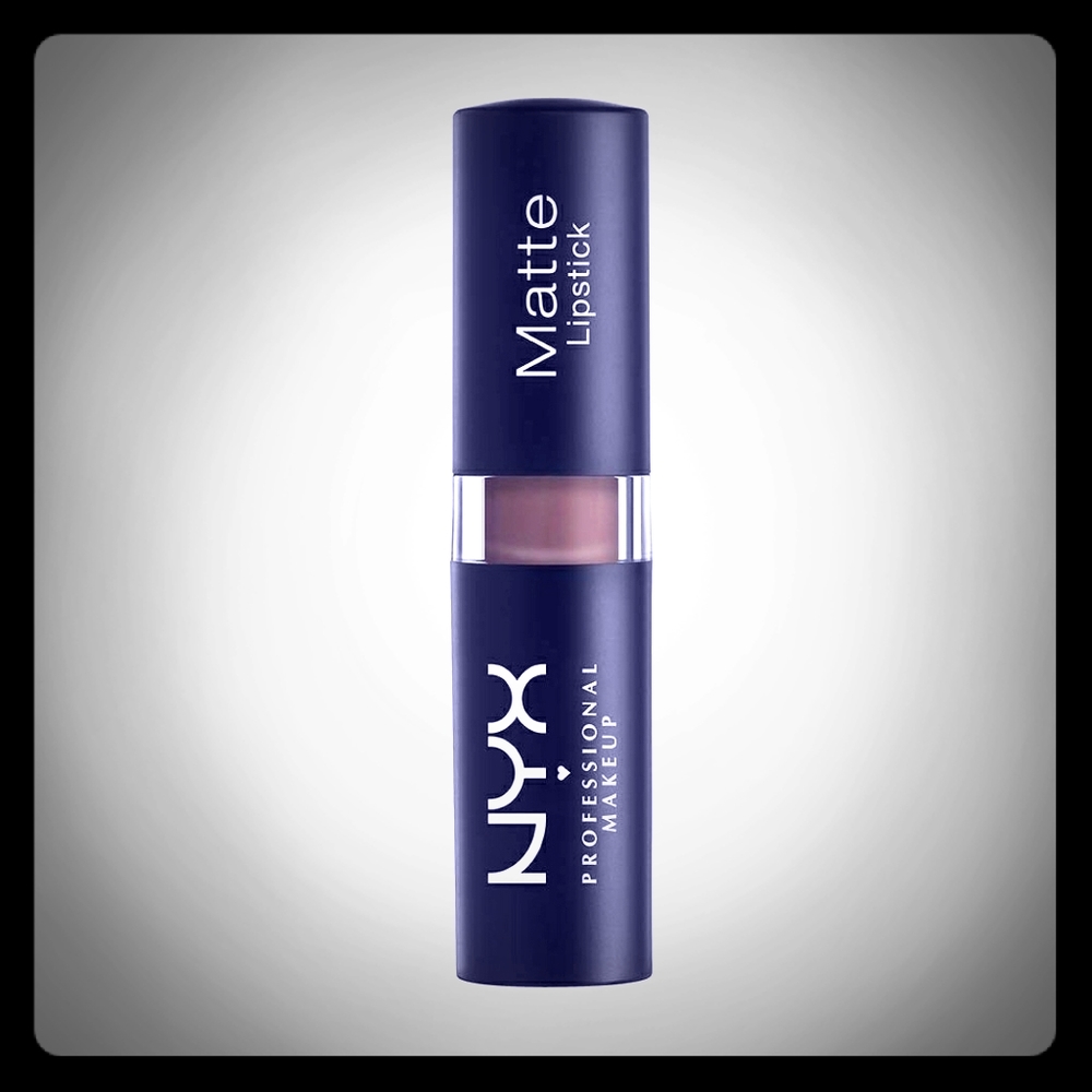 NYX Matte lipstick, Maison